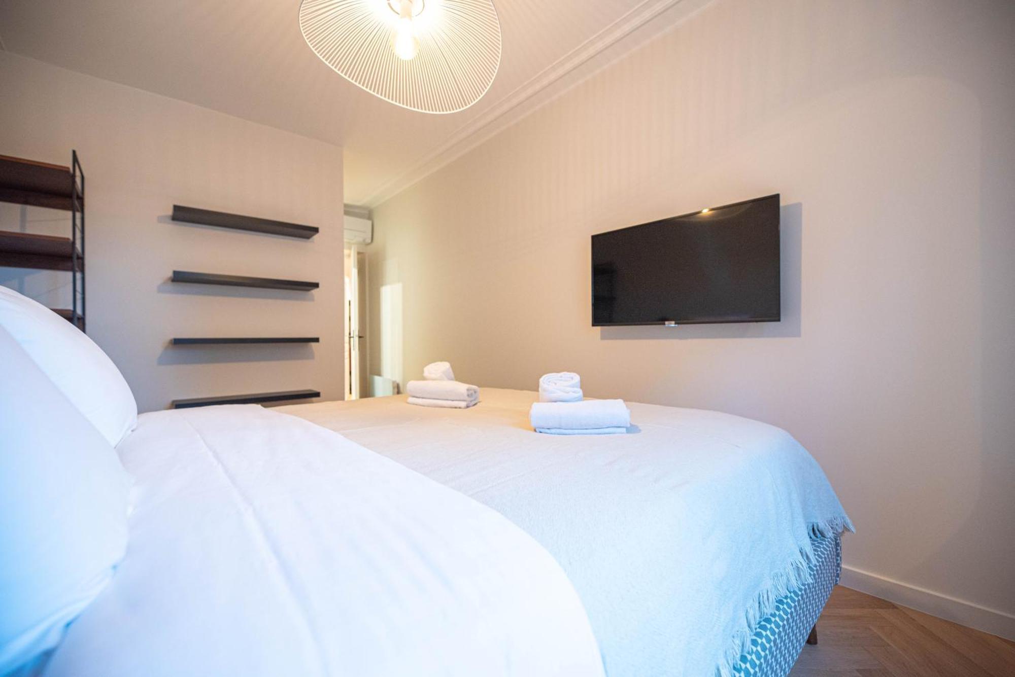 Luxury apartments in Paris Center Chambre photo