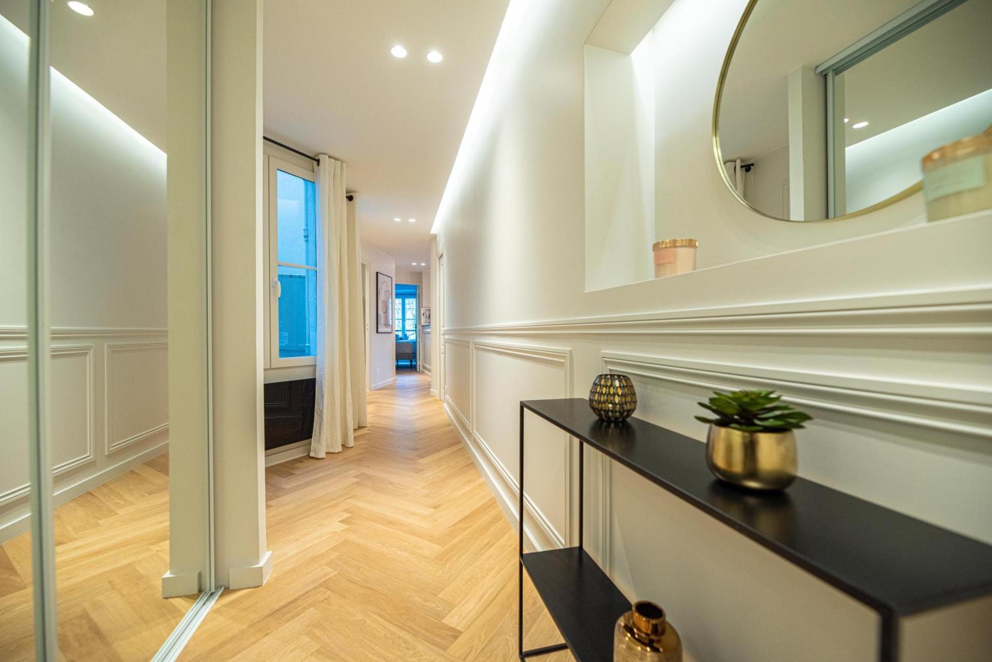 Luxury apartments in Paris Center Chambre photo