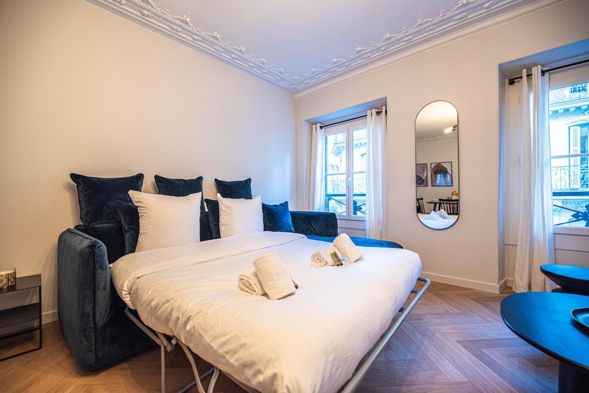 Luxury apartments in Paris Center Chambre photo